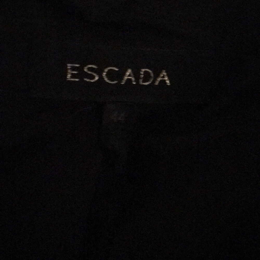 Escada Blazer - Picture 7 of 8